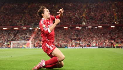 范迪克：基耶萨非常努力但总是不走运被伤病困扰，我们大家都爱他