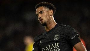 留力枪手，巴黎首发排出4位U19球员，五大联赛球队首次出现