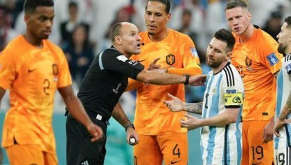 pg热门游戏-【观察】“小公主”创发牌纪录，争议判罚葬送决赛梦？